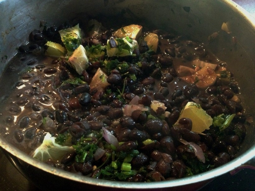 Oh, wie yummi: Schwarze Bohnen mit Limette und Koriander