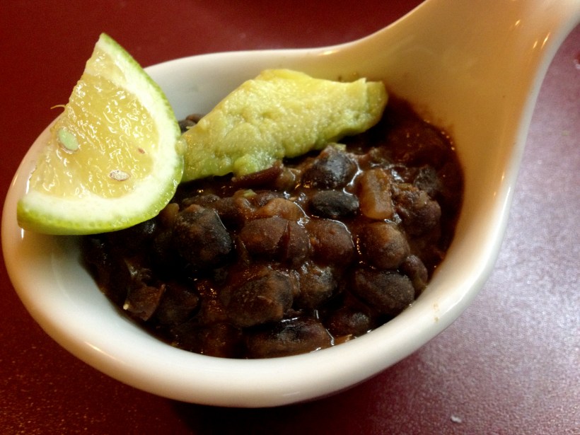 Oh, wie yummi: Schwarze Bohnen mit Limette und Koriander